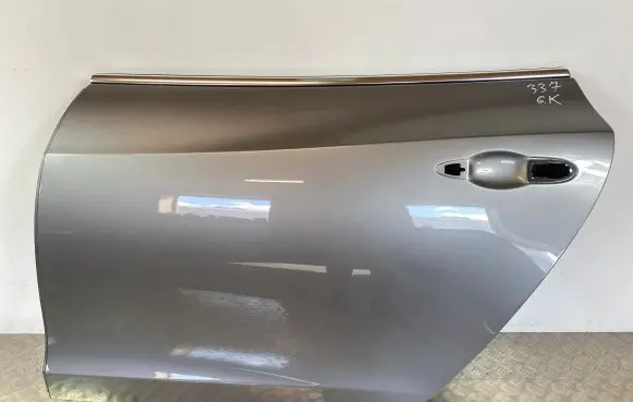 Maserati Quattroporte Rear door