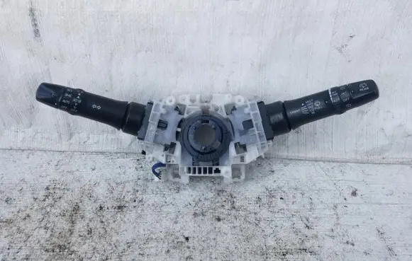 Citroen C-Crosser Headlight wiper switch 