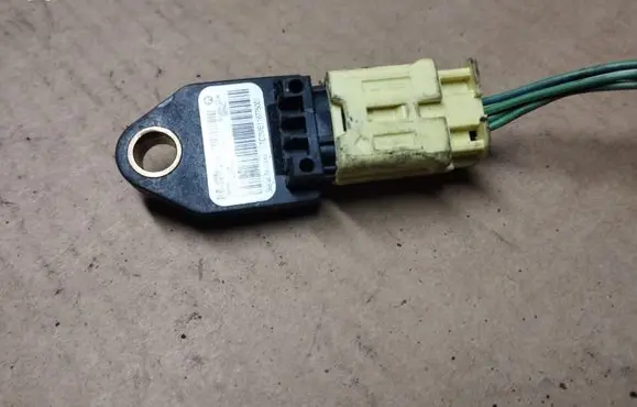 Dodge Caliber Airbag deployment crash/impact sensor P04896065AA