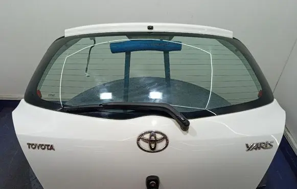 Toyota Yaris Tailgate/trunk/boot lid