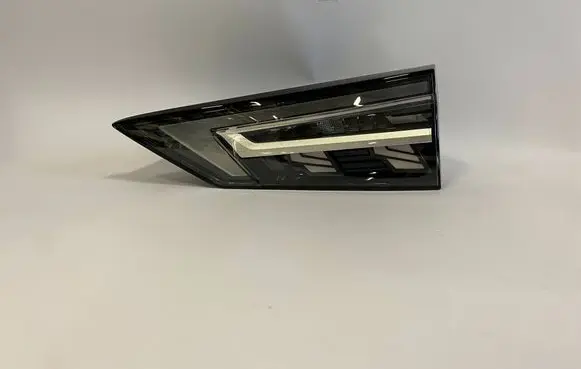 Nissan Qashqai J12 Tailgate rear/tail lights 26550HN27A
