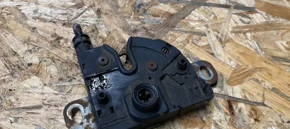 Ford Connect Engine bonnet/hood lock/catch XS4116700