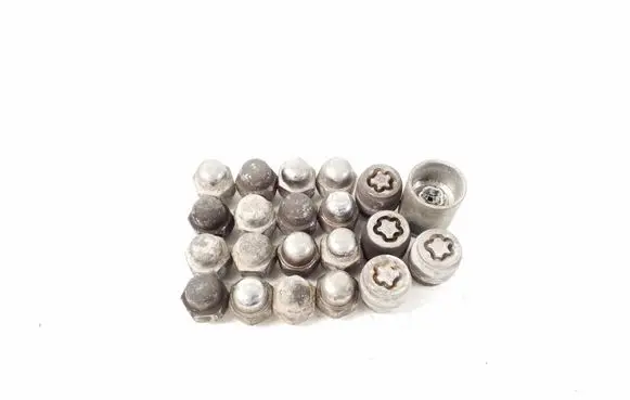 Hyundai Santa Fe Nuts/bolts 5295014140