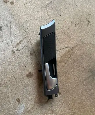 Audi A6 S6 C5 4B Front door interior handle W46UK7H5A6