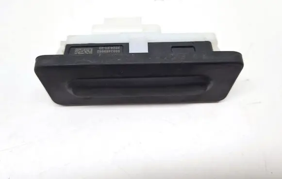 Opel Corsa F Tailgate/boot open switch button 9820395580