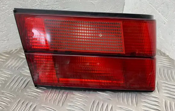 BMW 5 E34 Tailgate rear/tail lights 8769R23