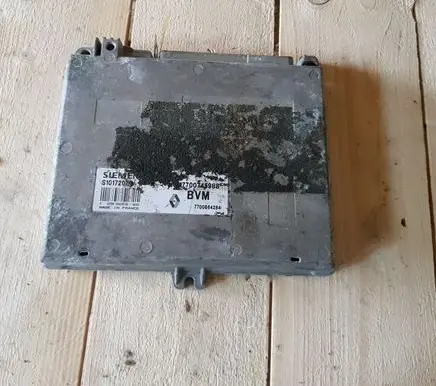 Renault Espace III Engine control unit/module 7700745988