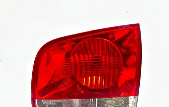 Tailgate rear/tail lights
