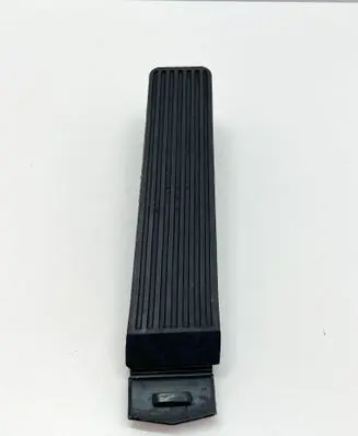 Mercedes-Benz SLC C107 Accelerator throttle pedal A1233010082 1233010082