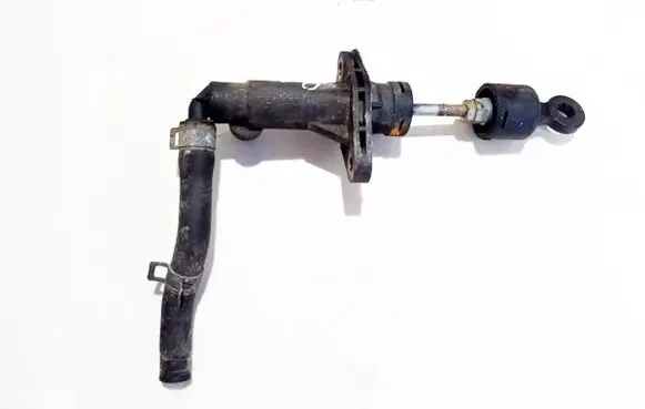 Hyundai Elantra Clutch master cylinder