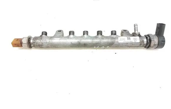 Volkswagen Transporter - Caravelle T5 Fuel main line pipe 03L130089