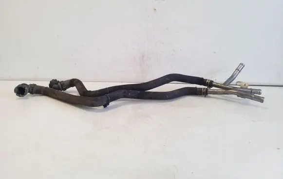 Engine coolant pipe/hose