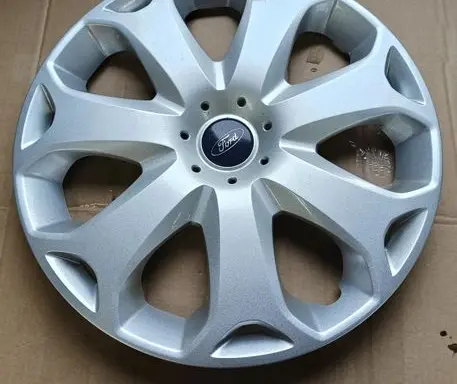 Ford Mondeo MK V R15 wheel hub/cap/trim 