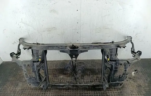 Hyundai i30 Radiator support slam panel 