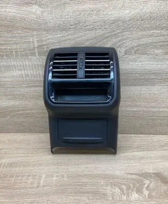 Volkswagen PASSAT B8 Rear air vent grill 3G0857100H