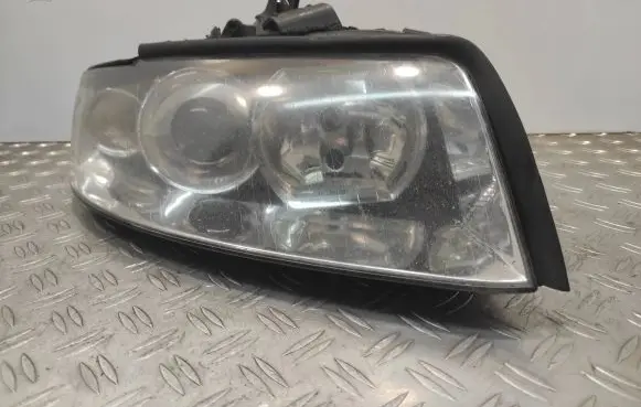 Audi A4 S4 B6 8E 8H Headlight/headlamp