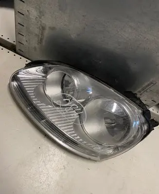 Volkswagen Golf V Headlight/headlamp
