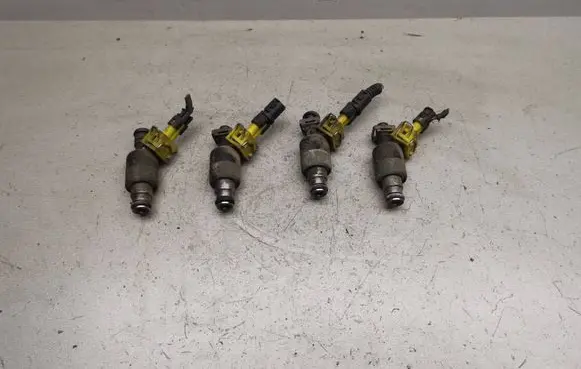 Opel Vectra B Fuel injectors set 17089276