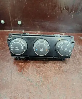 Jeep Compass Climate control unit 61036A P55111134AD