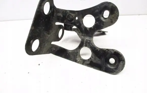 Volkswagen Touran I Engine mount bracket 1K1614235B
