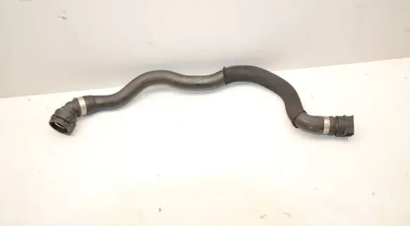 BMW 5 GT F07 Engine coolant pipe/hose 7805796 10541
