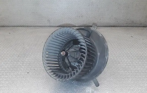 Volkswagen PASSAT B6 Heater fan/blower 1K1819015