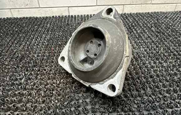 Dodge Durango III Engine mount bracket 24269