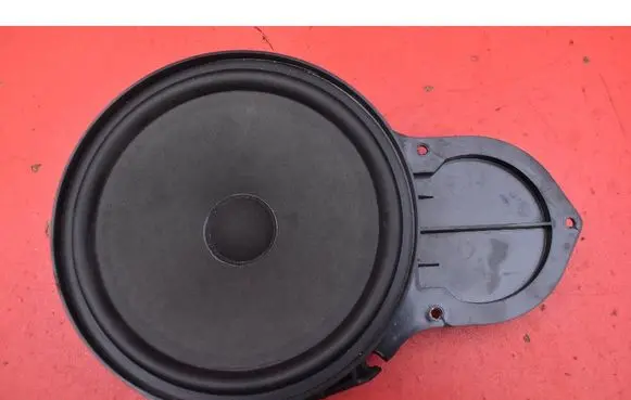 Volkswagen PASSAT CC Subwoofer speaker 3C8035454