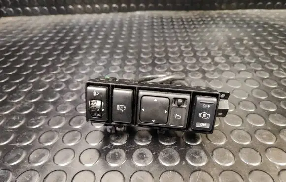 Nissan Pathfinder R51 Other switches/knobs/shifts