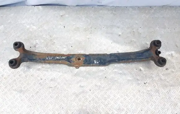 Volkswagen PASSAT B3 Front subframe