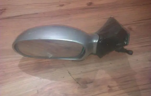 KIA Shuma Front door electric wing mirror e13010133