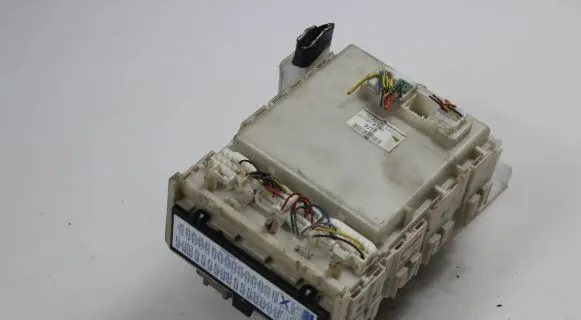 Toyota Prius (XW20) Fuse box set 82730-47290 7C22-1151