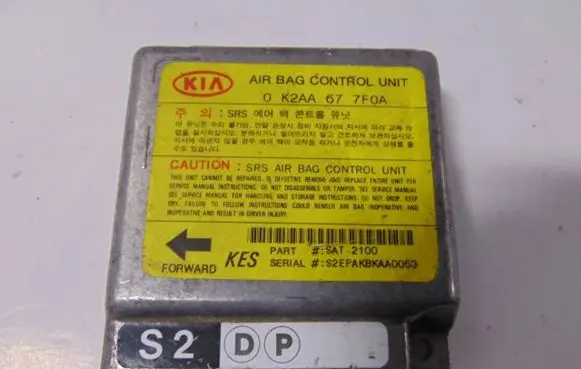 KIA Shuma Airbag control unit/module 0K2AA677F0A