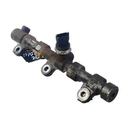 Renault Trafic II (X83) Fuel main line pipe 175215697R H8200912225 0445214258
