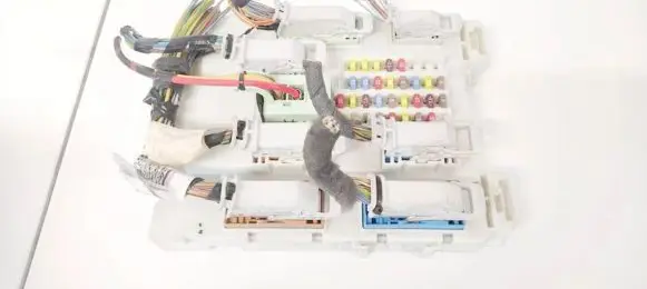 Ford Focus Fuse box set BV6T14014 BV6T14014JLC