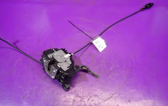 Renault Modus Front door lock 