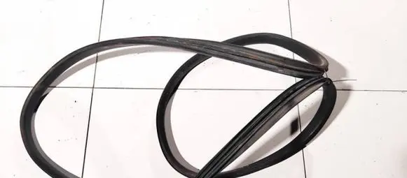 Rubber seal rear door