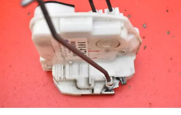 Mitsubishi ASX Front door lock