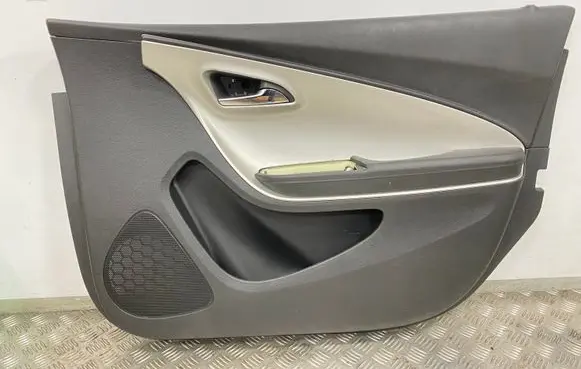 Chevrolet Volt I Front door card panel trim 22911510 10010AA 10016AA