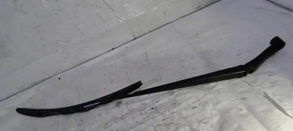 Opel Insignia B Front wiper blade arm