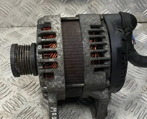Nissan Qashqai Generator/alternator 23100EN000 MR20