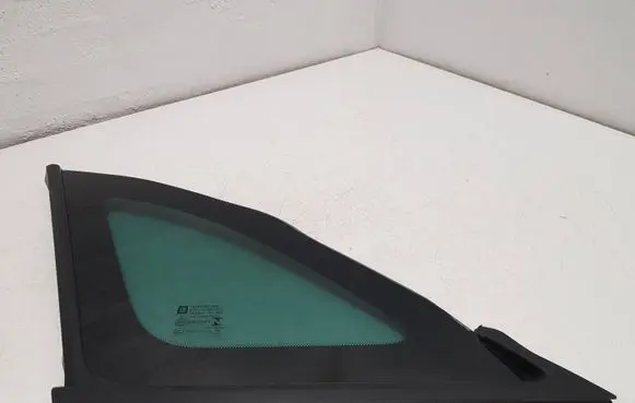 Opel Crossland X Rear side window 13478713 13478715 43R004524