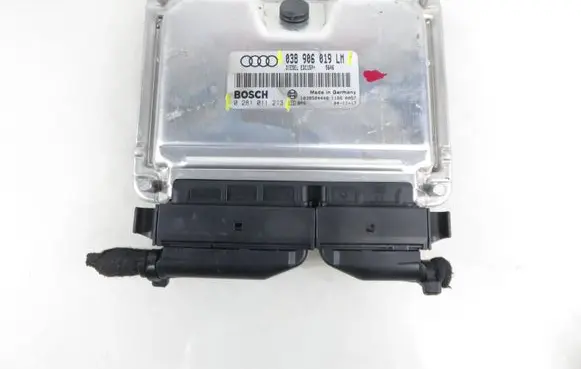 Audi A6 S6 C5 4B Engine control unit/module 0281011213 038906019LM