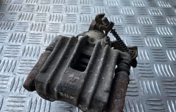 Audi A6 S6 C6 4F Rear brake caliper