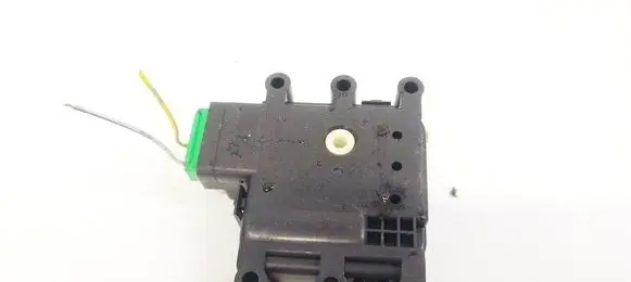 Mazda CX-7 Air flap motor/actuator 0702S