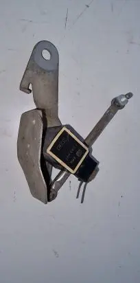 BMW 5 E60 E61 Front height sensor lever 1093697