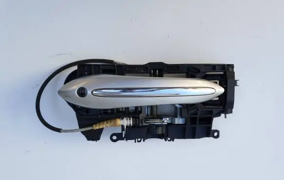 BMW 5 F10 F11 Front door exterior handle/bracket X2717564409 23112010