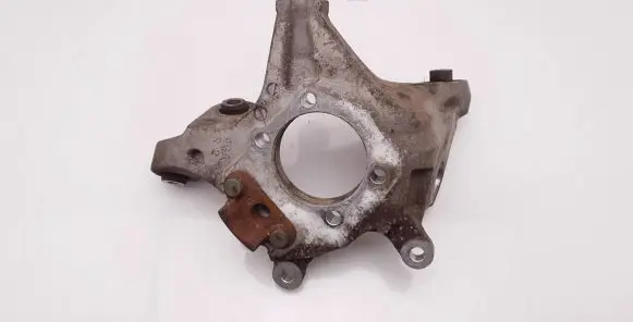 Rear wheel hub