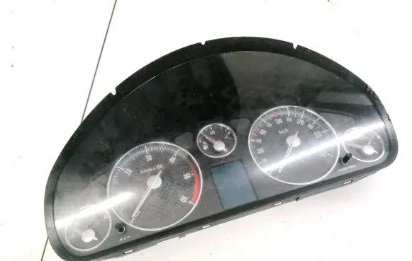 Speedometer (instrument cluster)