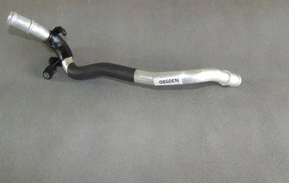 Volkswagen Touareg II Engine coolant pipe/hose 7P0819857E